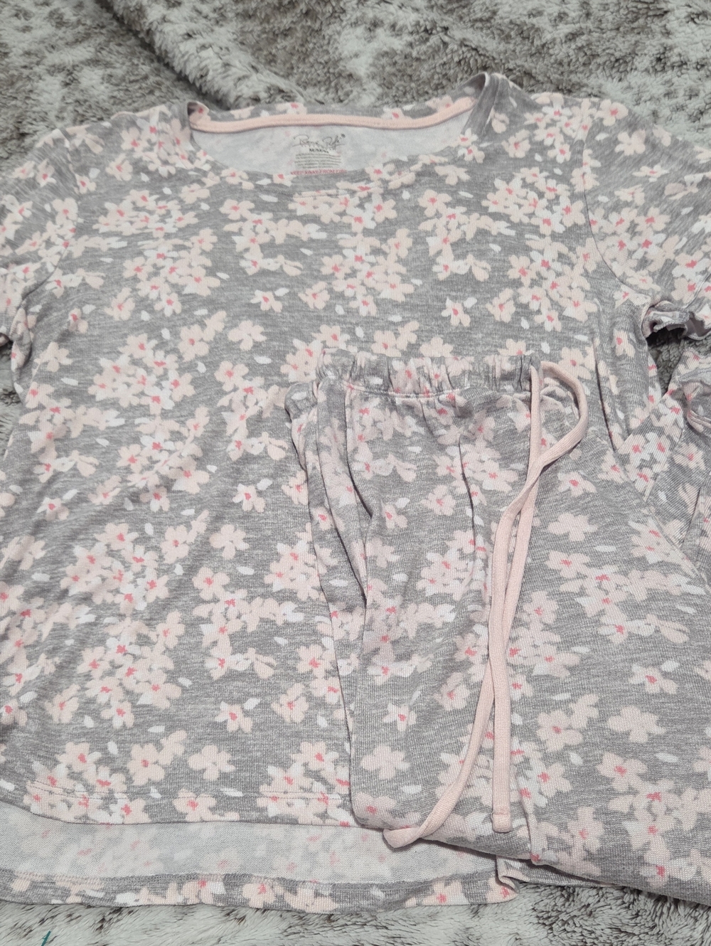 Women’s Grey Floral Lounge Set with Pink Accents